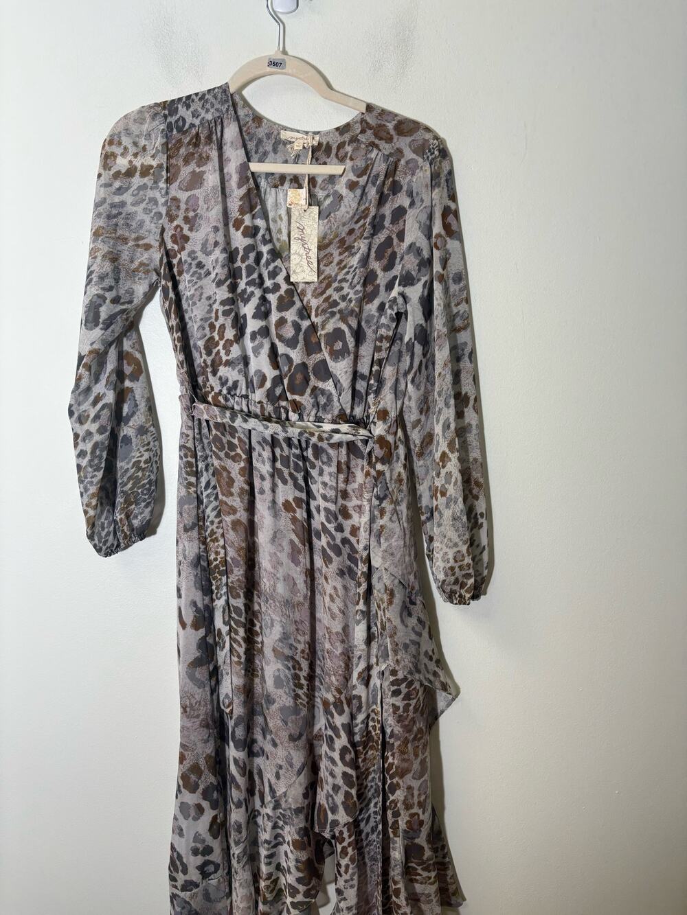 NWT Mystree Gray Leopard Print Maxi Dress Sz S